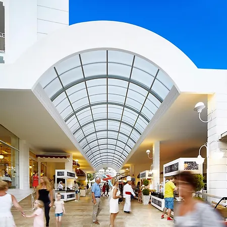 Ideal Prime Ultra ホテル