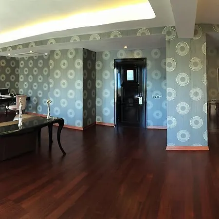 ホテル Ideal Prime Ultra 5*